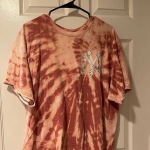 New York Yankee Hanes Tagless XL Bleach Dyed shirt